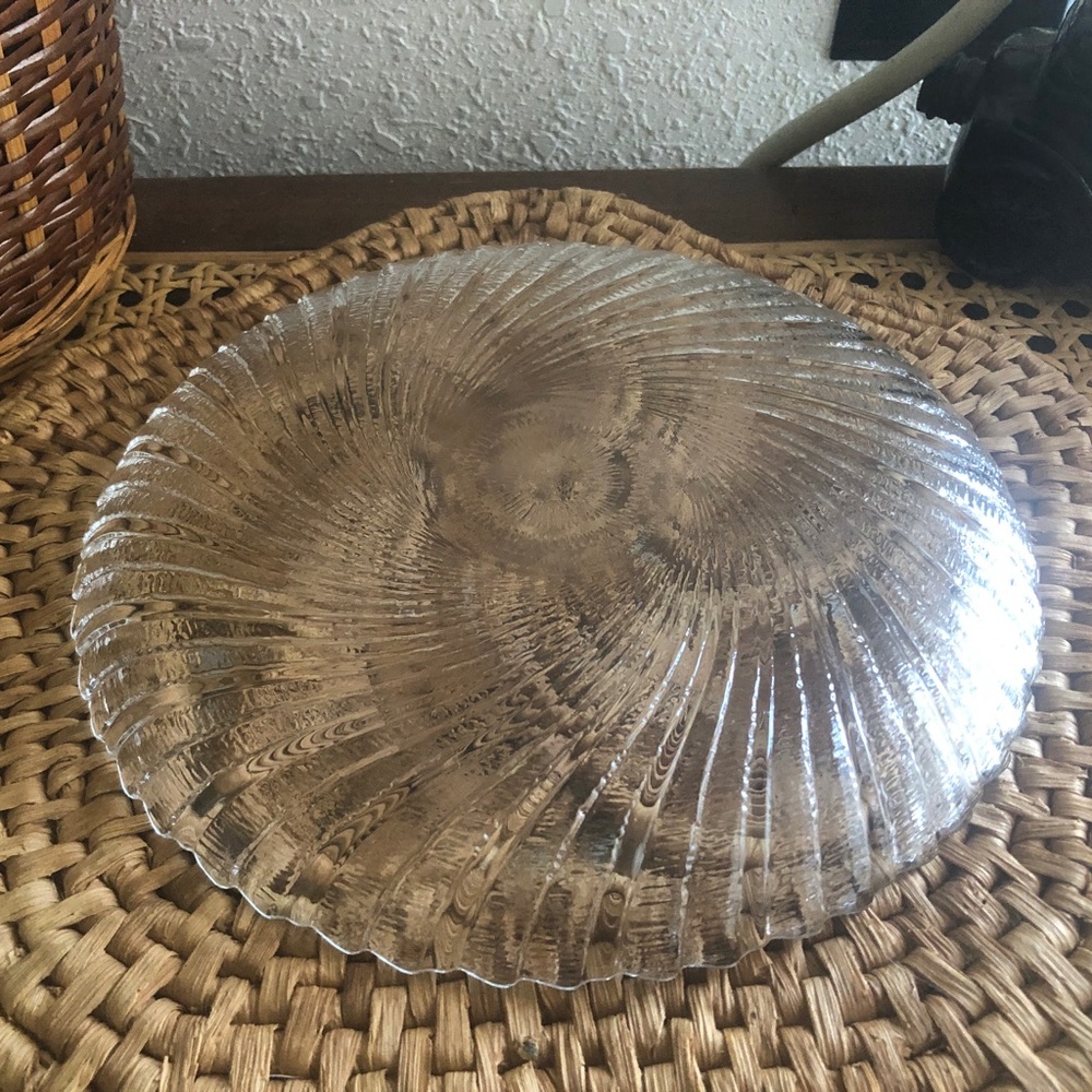 Vintage Arcoroc Seabreeze Pressed Glass Salad/Desert Plates Set of Four - Picture 15 of 16